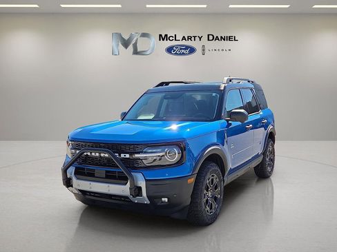 New 2025 Ford Bronco Sport Outer Banks w/ Sasquatch Outer Banks Package AWD/4WD image 2
