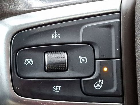 Used 2019 Chevrolet Silverado 1500 RST image 26