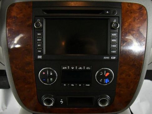 Used 2009 Chevrolet Silverado 3500 LTZ w/ LTZ Plus Package image 4