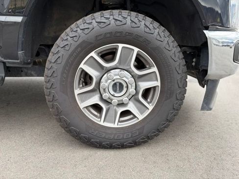 Used 2023 Ford F350 Lariat w/ FX4 Off-Road Package AWD/4WD image 10