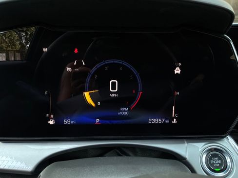 Used 2025 Chevrolet Trax LT FWD image 36