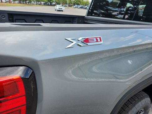 New 2026 GMC Sierra 1500 Elevation image 5