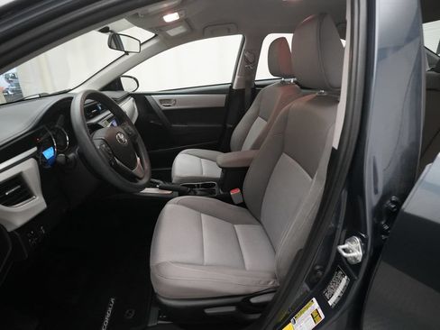 Used 2016 Toyota Corolla LE FWD image 7