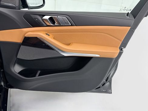 New 2026 BMW X7 xDrive40i w/ M Sport Package AWD/4WD image 24