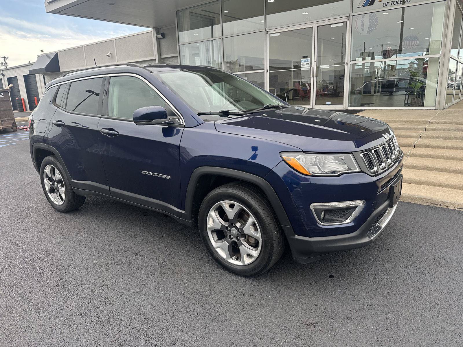 Used 2019 Jeep Compass Limited AWD/4WD image 2