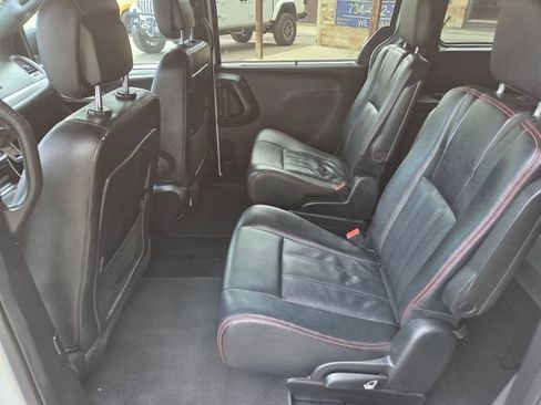 Used 2020 Dodge Grand Caravan GT FWD image 40