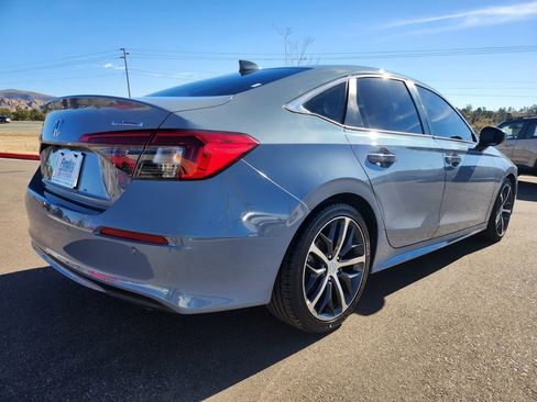 Used 2024 Honda Civic Touring image 4