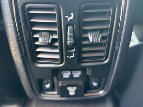Used 2014 Dodge Durango Citadel w/ Technology Group AWD/4WD image 26