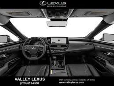 Used 2025 Lexus ES 300h w/ Premium Package FWD image 3