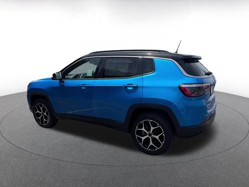Used 2025 Jeep Compass Limited AWD/4WD image 8