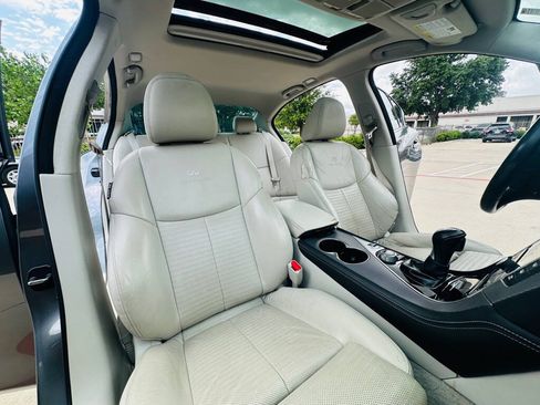Used 2014 INFINITI Q50 w/ Navigation Package RWD image 24