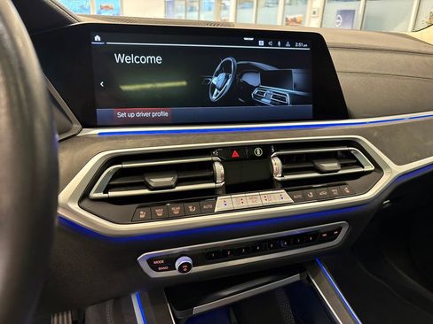 Used 2022 BMW X7 xDrive40i w/ Luxury Seating Package image 20