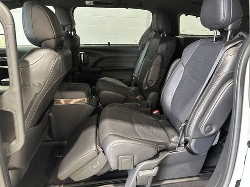 Certified 2025 Toyota Sienna Platinum AWD/4WD image 14