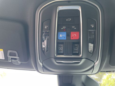 New 2026 Jeep Grand Cherokee Laredo X RWD image 32