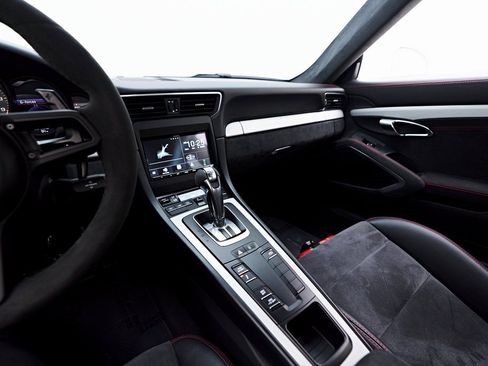 Used 2014 Porsche 911 GT3 image 76