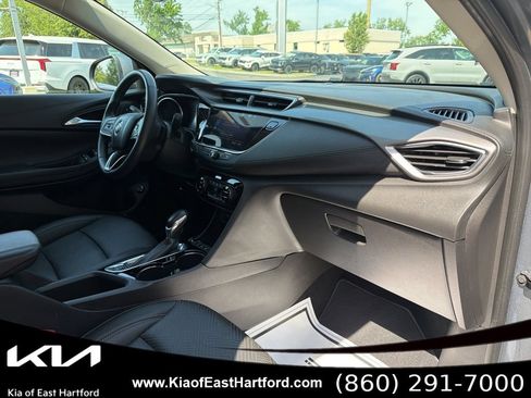 Used 2022 Buick Encore GX Essence w/ Experience Buick Package AWD/4WD image 12