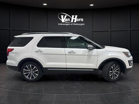 Used 2016 Ford Explorer Platinum AWD/4WD image 8