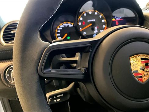 Used 2025 Porsche 718 Cayman GT4 RS RWD image 23