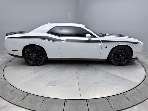 Used 2020 Dodge Challenger R/T Scat Pack w/ Shaker Package image 4