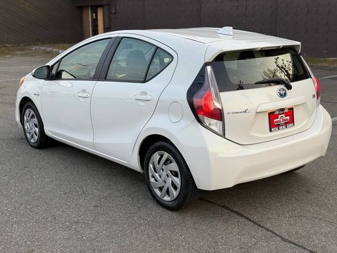 Used 2015 Toyota Prius C Two FWD image 7
