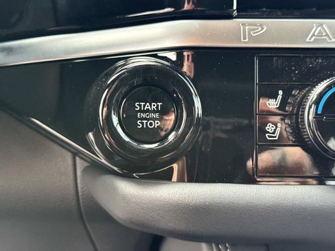 New 2026 Nissan Pathfinder Platinum w/ Cargo Package FWD image 31