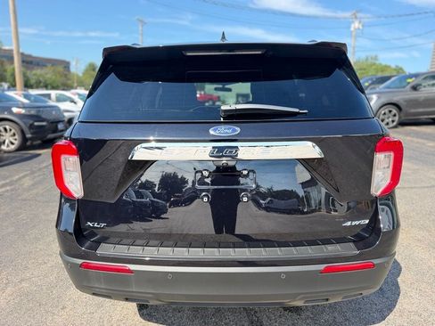 Used 2023 Ford Explorer XLT AWD/4WD image 6