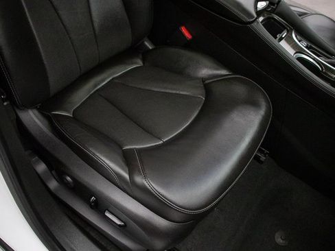 Used 2020 Buick Envision Premium image 17