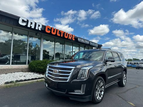Used 2017 Cadillac Escalade Platinum AWD/4WD image 1