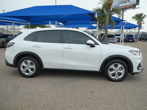 Used 2025 Honda HR-V LX image 4