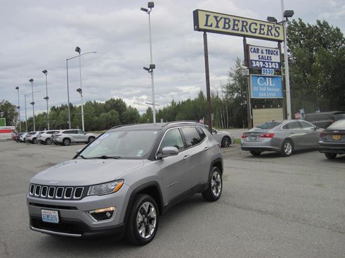 Used 2020 Jeep Compass Limited image 1