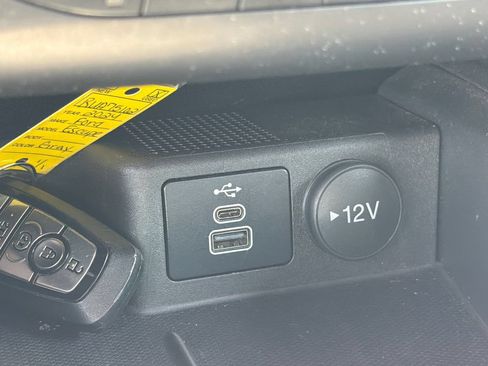 Used 2024 Ford Escape ST-Line AWD/4WD image 31