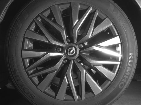 Used 2025 Nissan Altima 2.5 SV image 14