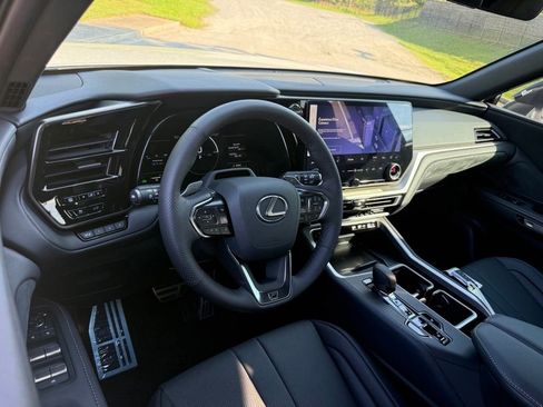 New 2026 Lexus TX 500h AWD w/ Technology Package image 3
