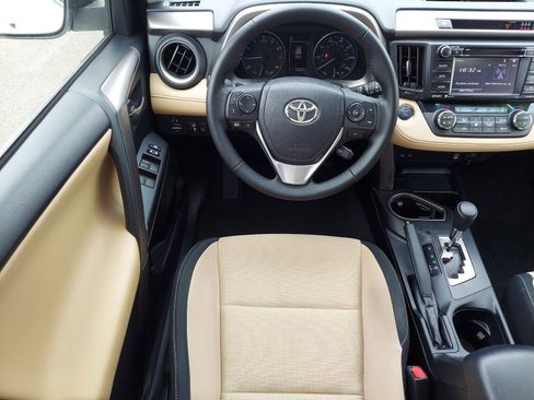 Used 2018 Toyota RAV4 XLE image 11