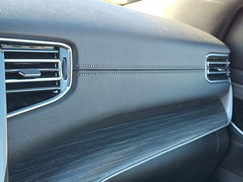 Certified 2024 Jeep Wagoneer L Series II w/ Flexible Seating Group image 32