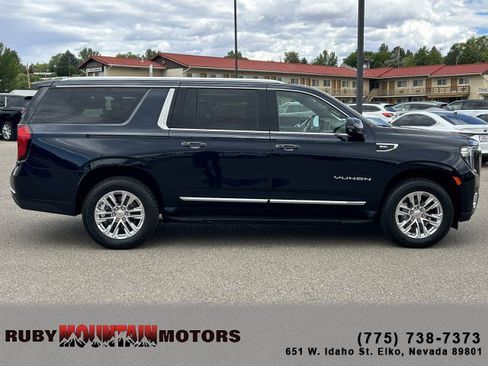 Used 2021 GMC Yukon XL SLT w/ SLT Luxury Package AWD/4WD image 8