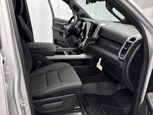 New 2026 RAM 1500 Big Horn AWD/4WD image 26