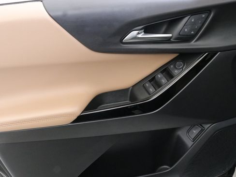 Used 2025 Chevrolet Equinox ACTIV w/ Safety and Technology Package image 20