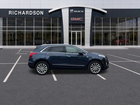 Used 2018 Cadillac XT5 Platinum w/ Driver Assist Package AWD/4WD image 6