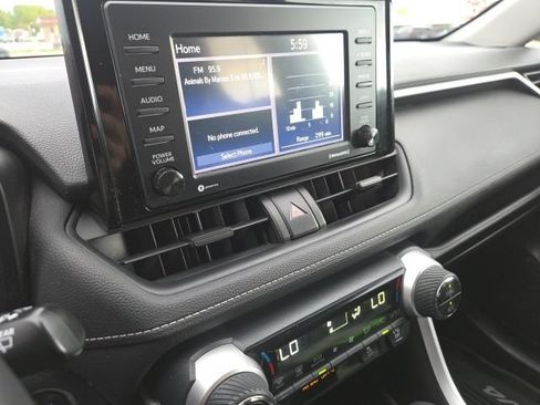 Used 2020 Toyota RAV4 XLE w/ Convenience Package AWD/4WD image 24