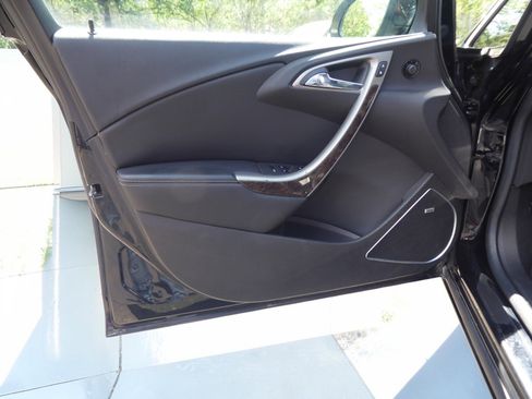 Used 2012 Buick Verano Leather FWD image 24