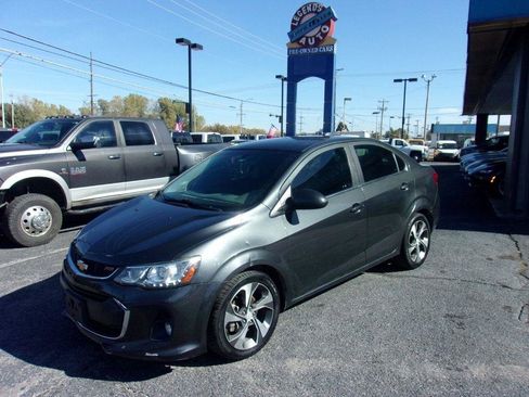Used 2019 Chevrolet Sonic Premier FWD image 1