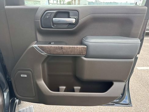 Used 2021 GMC Sierra 1500 Denali w/ Denali Ultimate Package image 16
