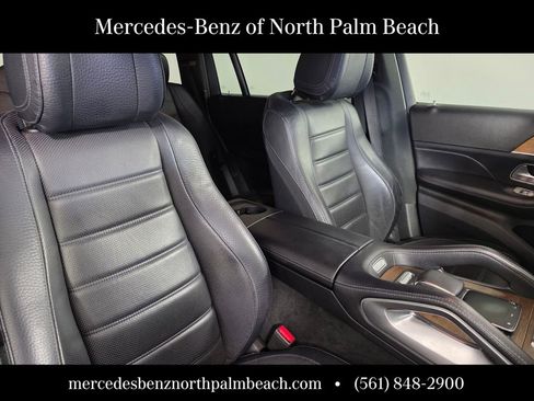 Used 2021 Mercedes-Benz GLS 580 4MATIC image 25