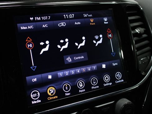 Used 2021 Jeep Grand Cherokee Limited w/ Luxury Group II image 27