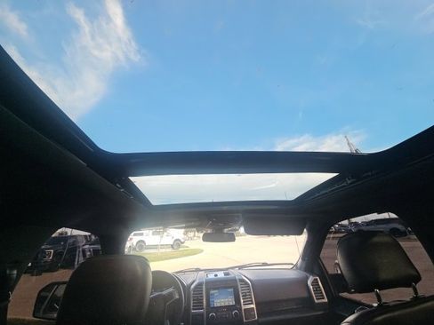 Used 2016 Ford F150 Platinum w/ Equipment Group 701A Luxury image 14