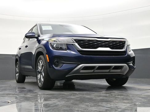 Used 2021 Kia Seltos EX AWD/4WD image 26