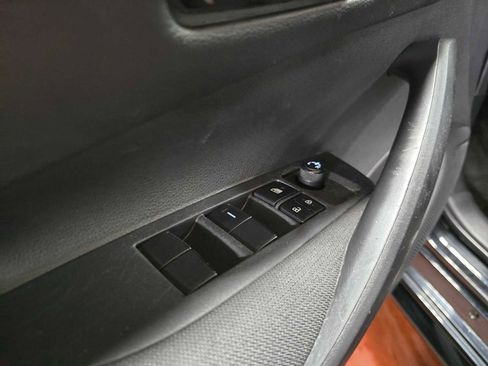 Used 2023 Toyota Corolla LE image 23