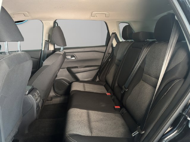 Used 2026 Nissan Rogue SV AWD/4WD image 15