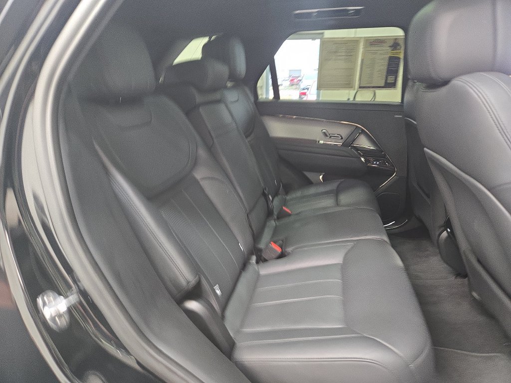 Used 2025 Land Rover Range Rover Sport SE AWD/4WD image 22